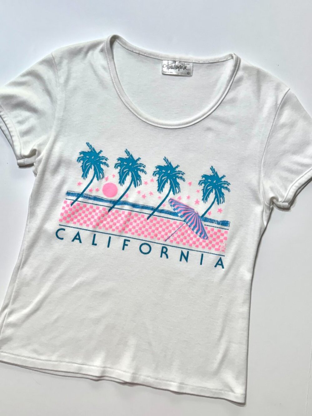 Vintage 80s Hanes California Beach Graphic T-Shirt Palm Trees Pink Teal Spellout
